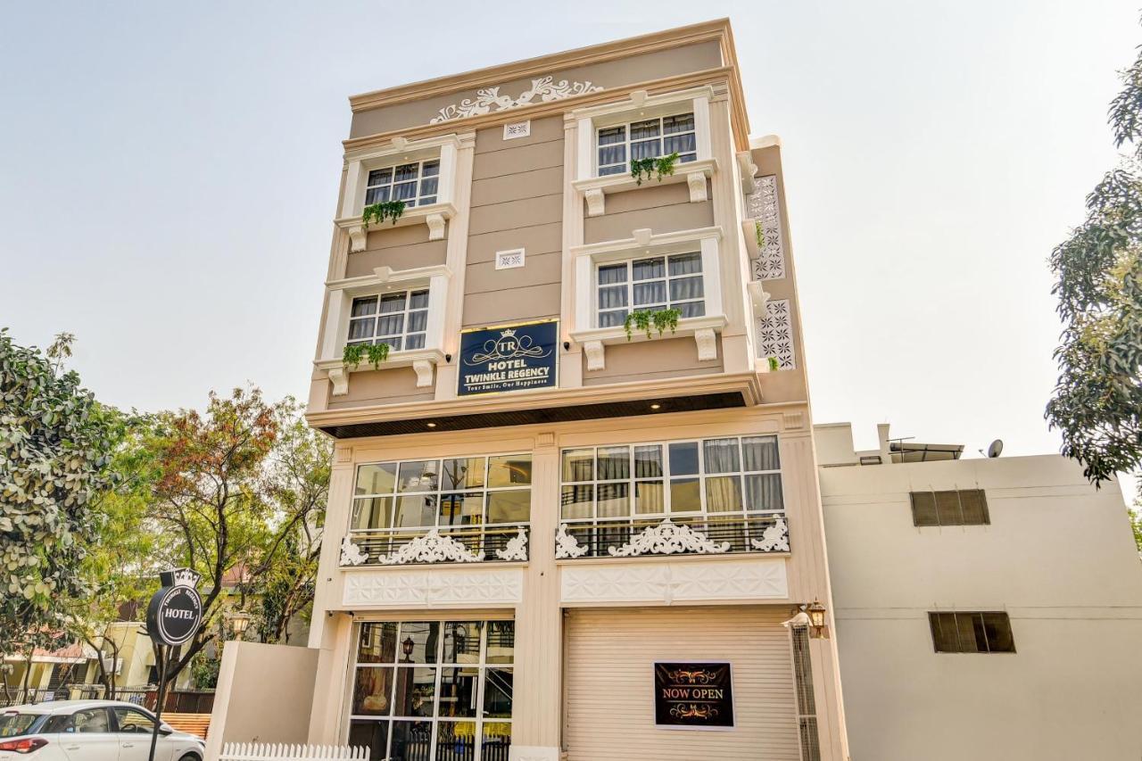 Capital O 77828 Hotel Twinkle Regency Indore Extérieur photo